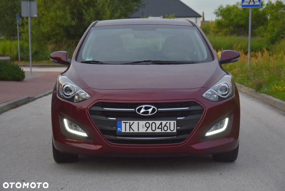 Hyundai i30 blue 1.4 YES Gold - 3