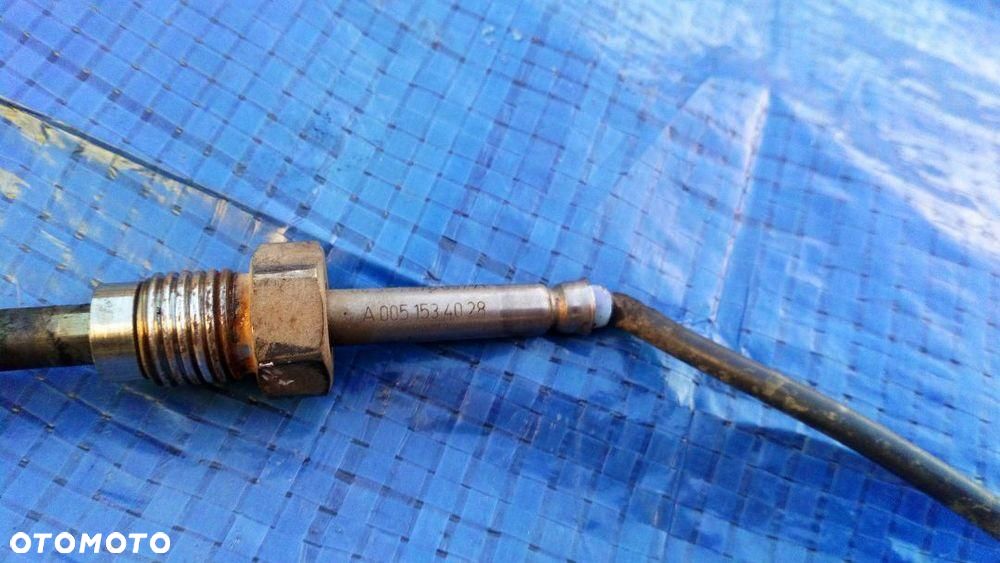 MERCEDES W211 CZUJNIK TEMPERATURY SPALIN A0051534028 - 2