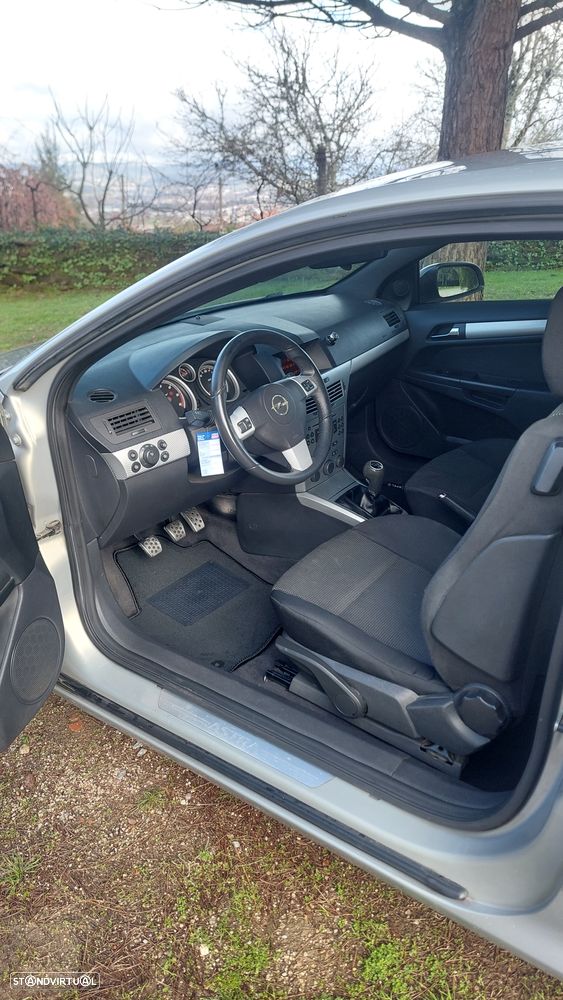 Opel Astra Coupe - 14