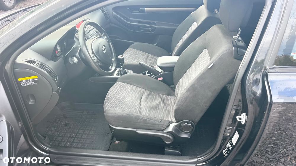 Kia Ceed - 16