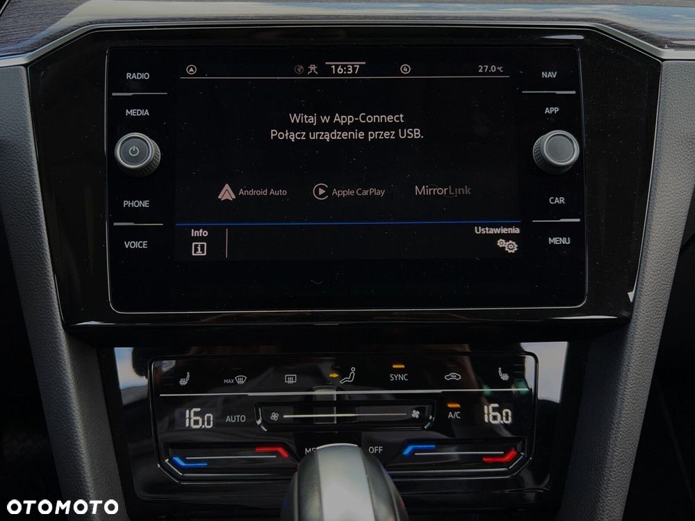 Volkswagen Passat 2.0 TDI Business DSG - 30