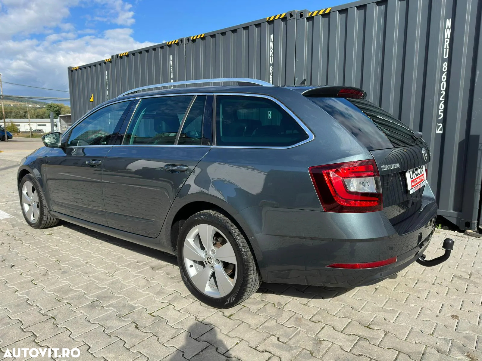 Skoda Octavia Combi Diesel 1.6 TDI Style - 3