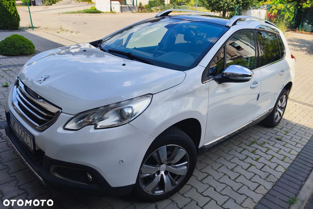 Peugeot 2008 1.2 VTi Allure - 1