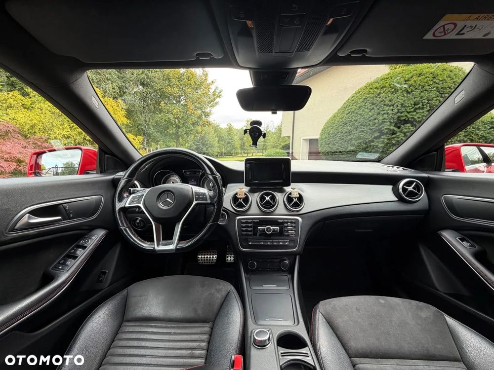 Mercedes-Benz CLA - 13