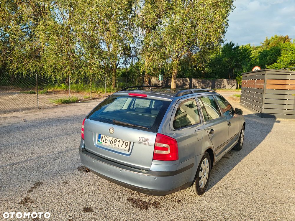 Skoda Octavia 1.6 Mint - 9