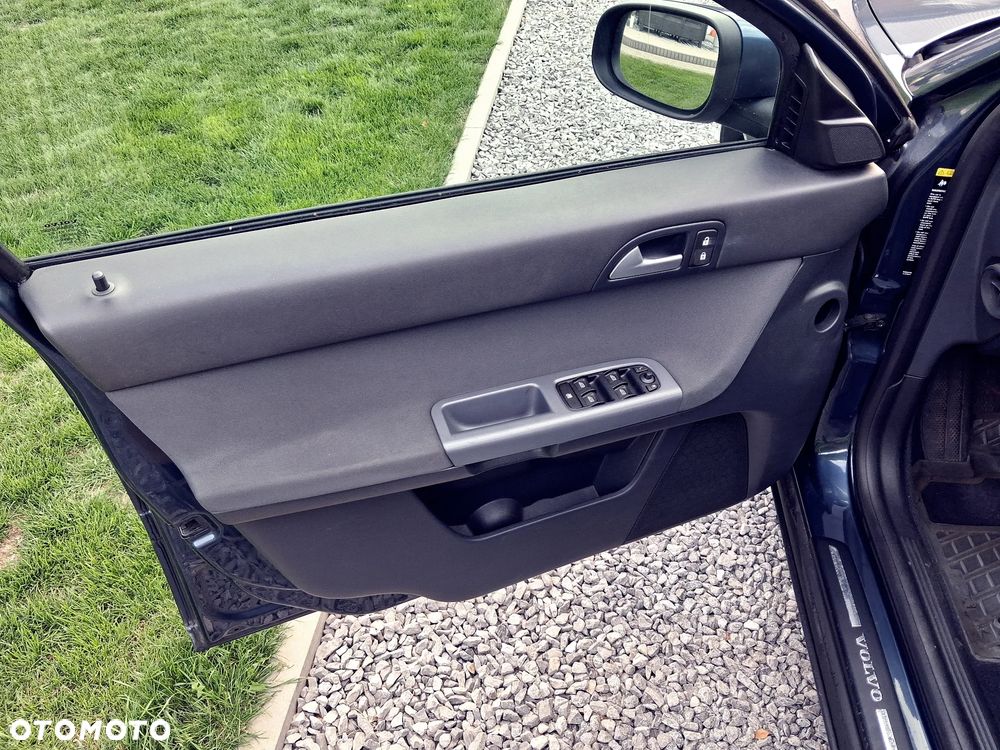Volvo S40 1.8 Momentum - 19