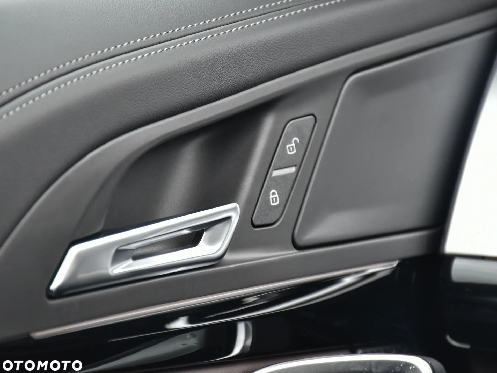 BMW X1 sDrive18i xLine - 30