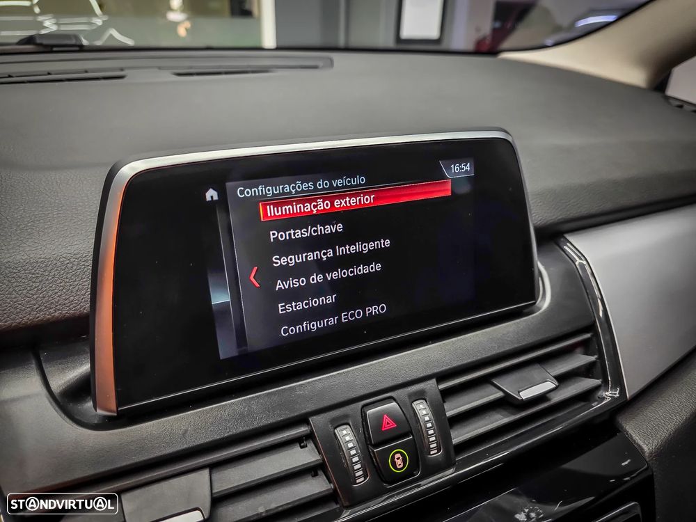 BMW 216 Gran Tourer d Aut. - 30