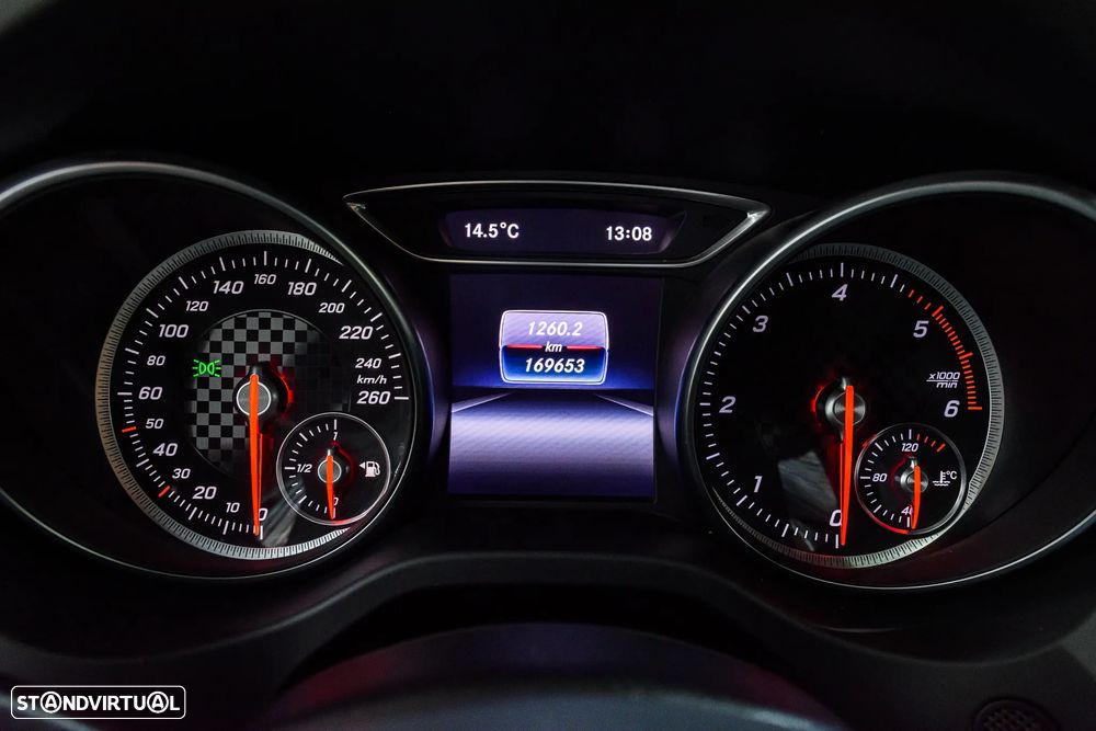 Mercedes-Benz A 180 d AMG Line - 5