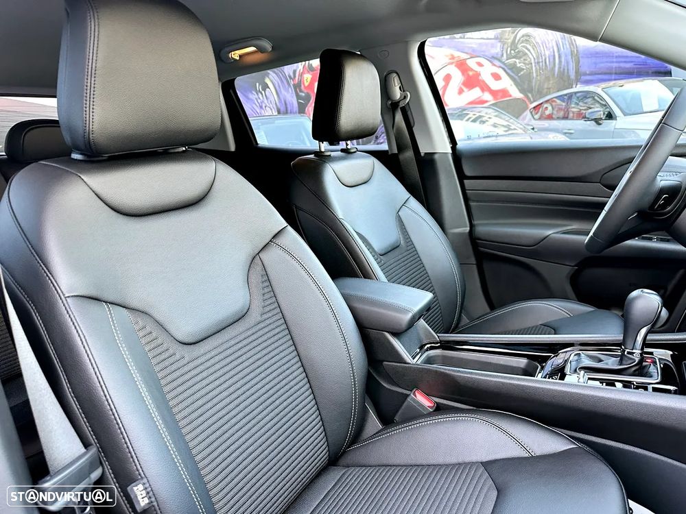 Jeep Compass 1.3 TG Limited S - 30