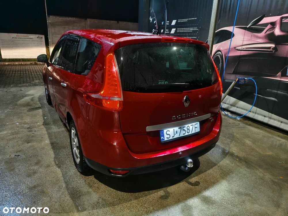 Renault Scenic 2010 photo 4