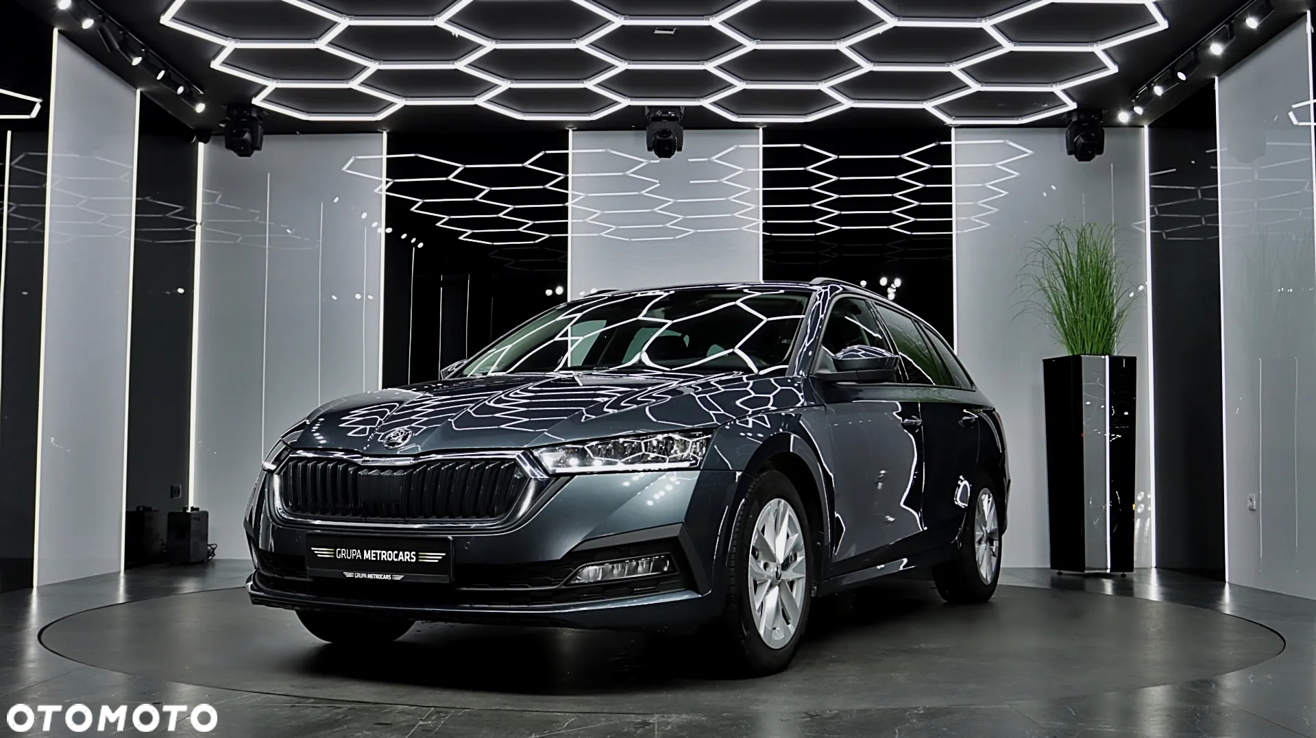 Skoda Octavia 2.0 TDI Ambition DSG - 2