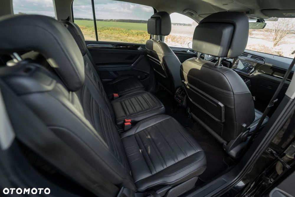 Volkswagen Touran 2.0 TDI SCR (BlueMotion Technology) DSG Comfortline - 23