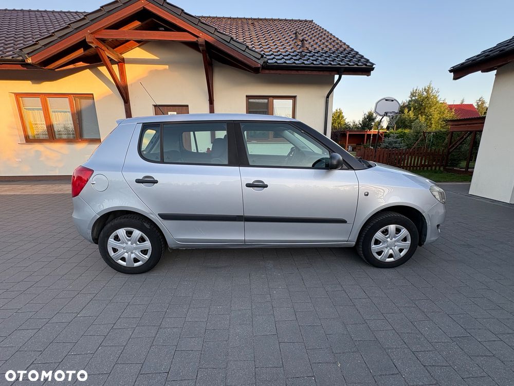 Skoda Fabia 1.2 HTP Ambiente - 6