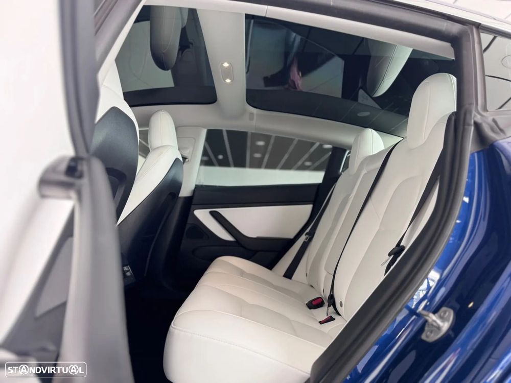 Tesla Model 3 Standard Range Plus RWD - 11