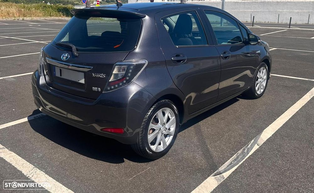 Toyota Yaris 1.5 HSD Sport+P.Luxury - 3