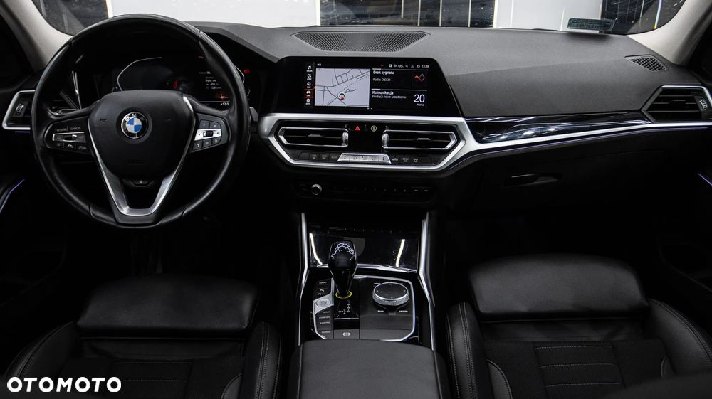 BMW Seria 3 318i Sport Line - 14