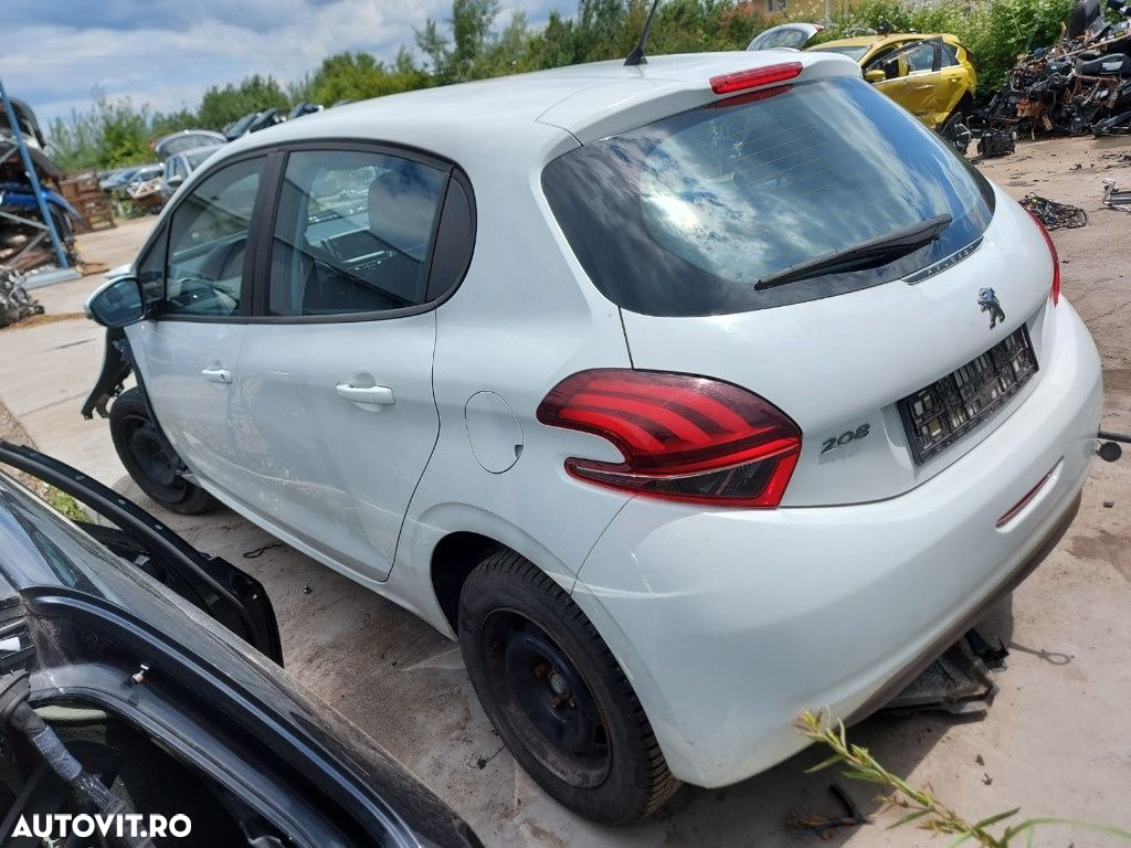 Praguri Peugeot 208 2017 Hatchback 1.6 HDI DV6FE - 4
