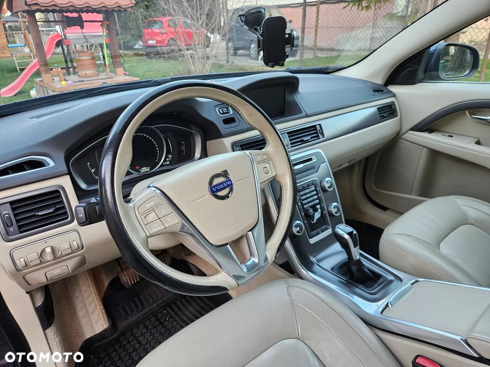 Volvo V70 D4 Momentum - 12