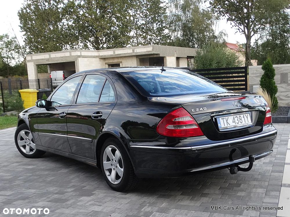 Mercedes-Benz Klasa E - 16