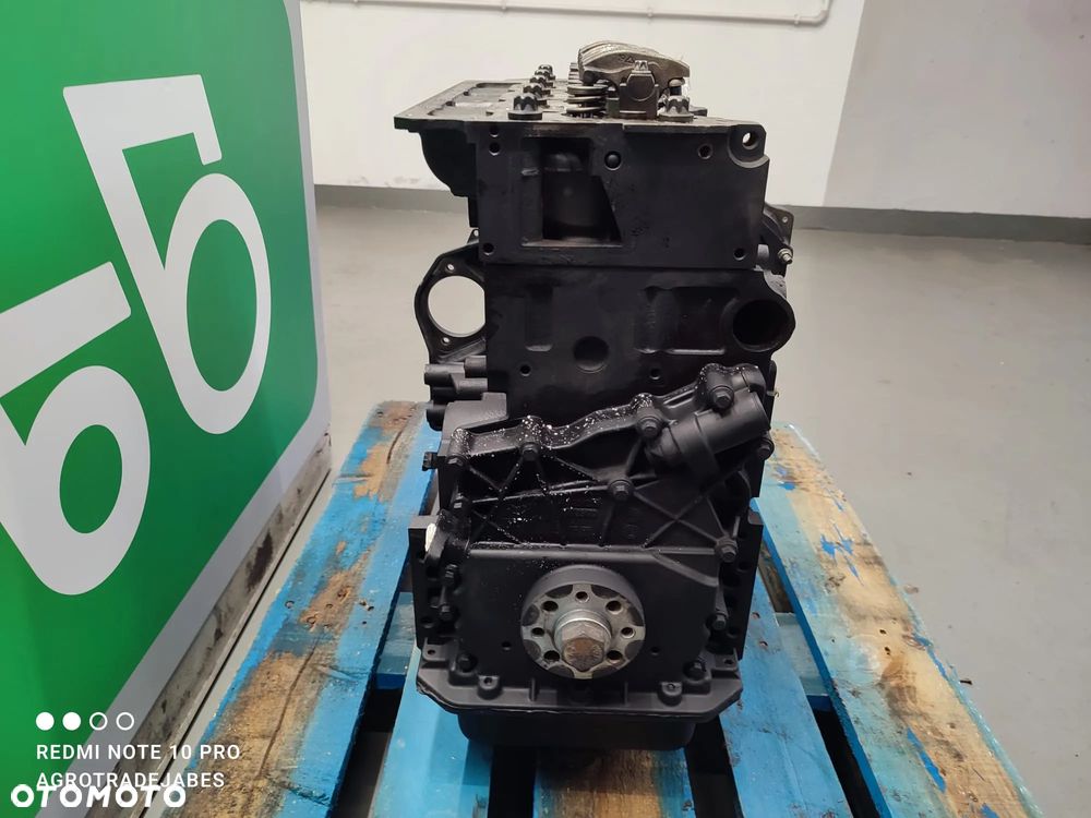 Słupek silnika Deutz TCD 2.9 L4 - 6