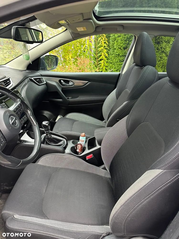 Nissan Qashqai 1.6 DCi 4x4 N-Connecta - 6