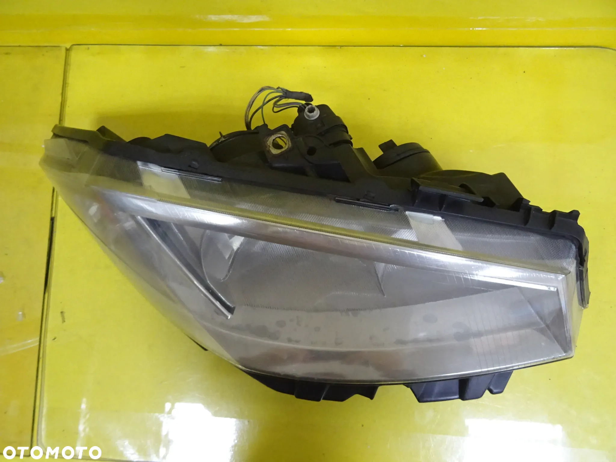 REFLEKTOR LAMPA PRAWA RENAULT MEGANE II 02-06 89307000 / 8200073221F NR258 - 4