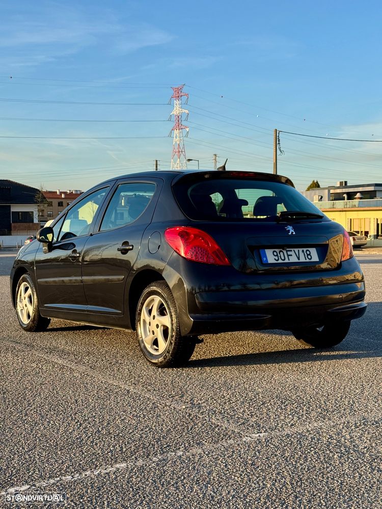 Peugeot 207 1.4 16V Trendy - 4