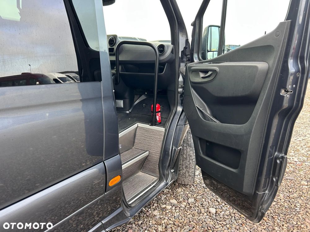 Mercedes-Benz Sprinter 519 - 7