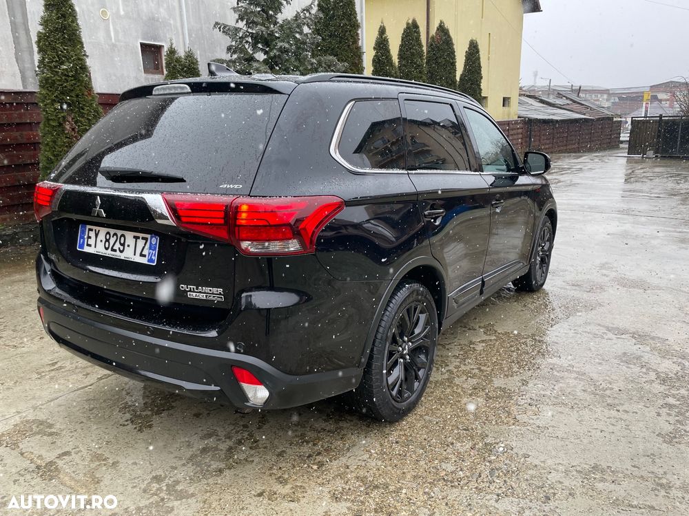 Mitsubishi Outlander - 4