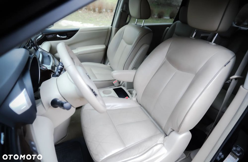 Nissan Quest 3.5 SL - 9
