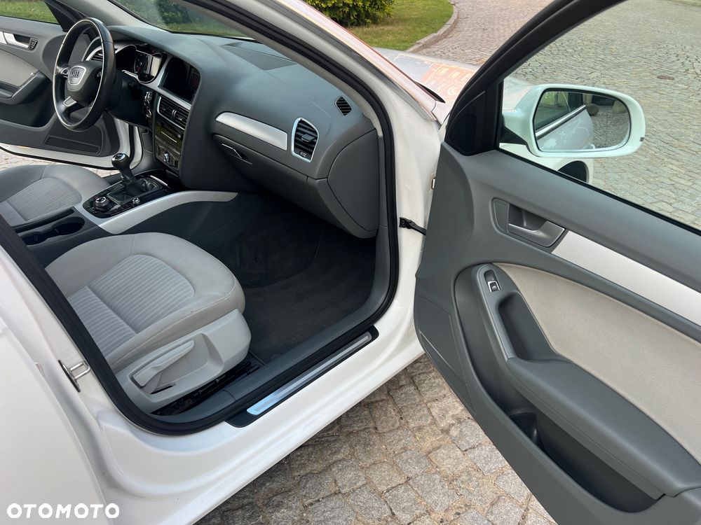 Audi A4 Avant 1.8 TFSI Ambiente - 9