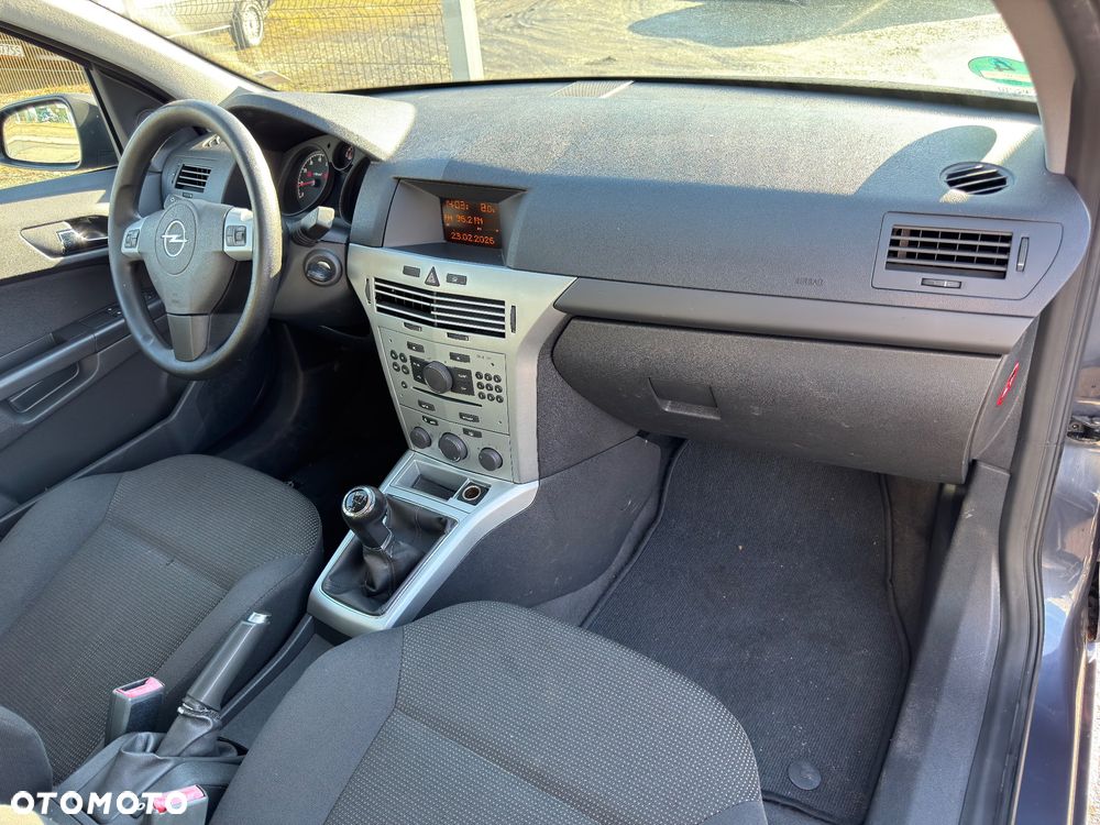Opel Astra - 27