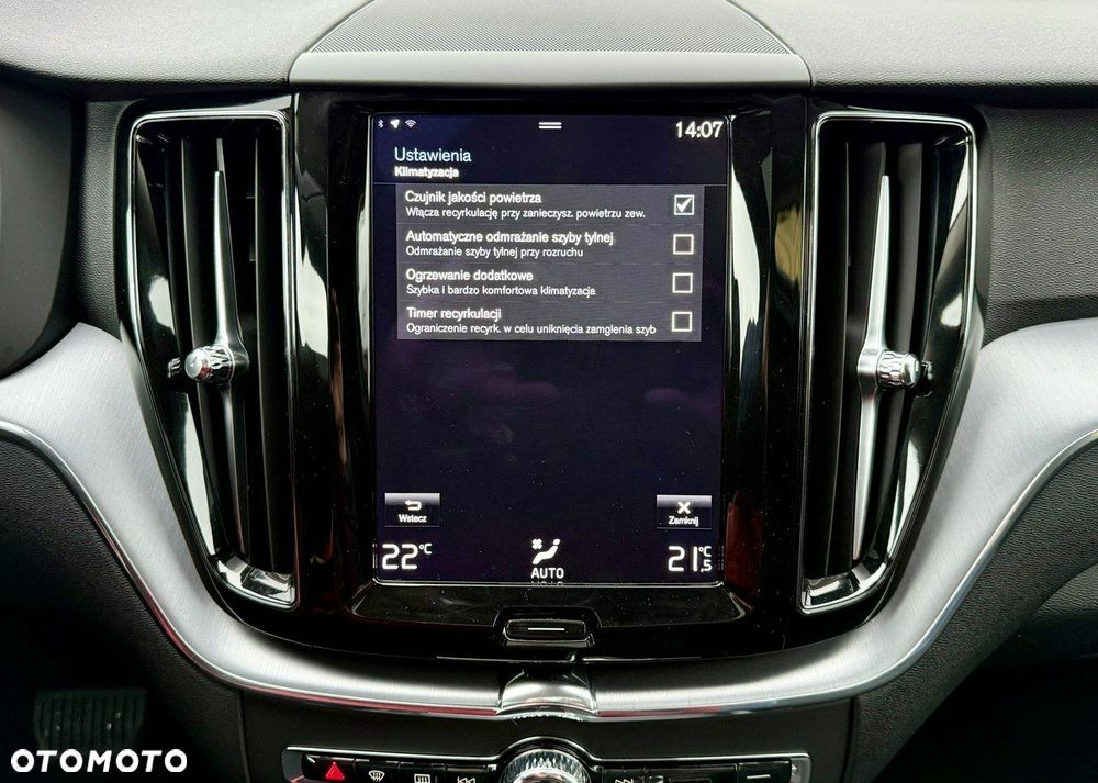 Volvo XC 60 T6 AWD Plug-In Hybrid Inscription - 32