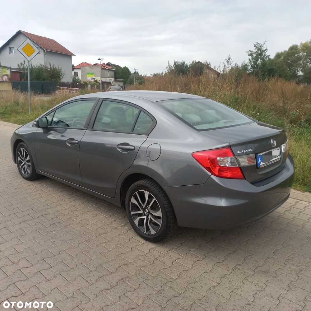 Honda Civic 1.8 i-VTEC Comfort - 3