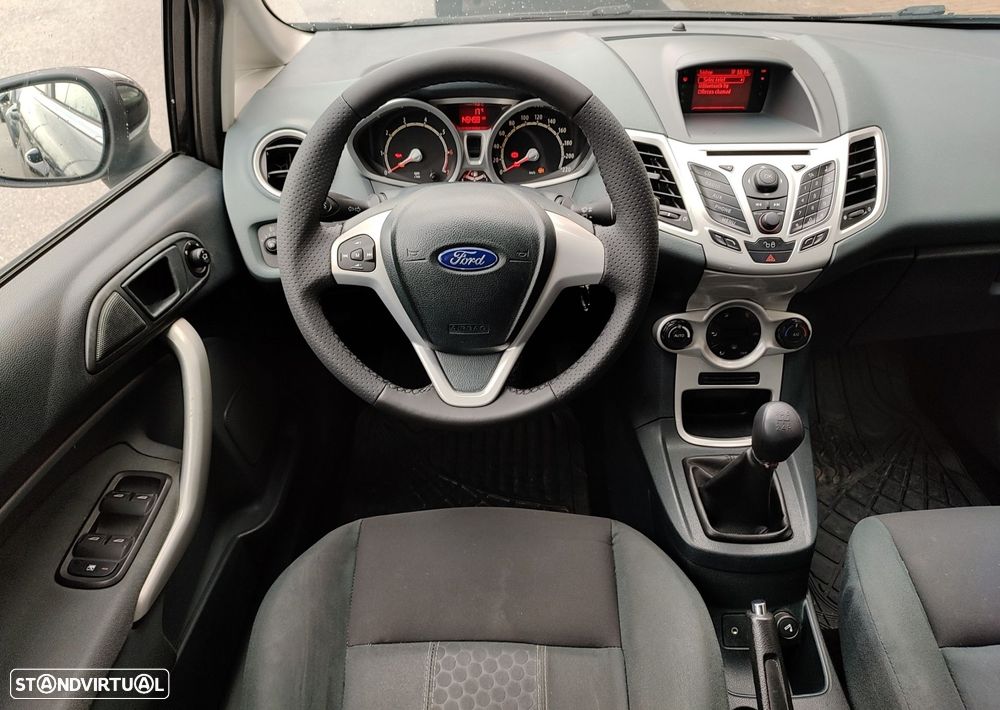 Ford Fiesta 1.25 Techno - 14