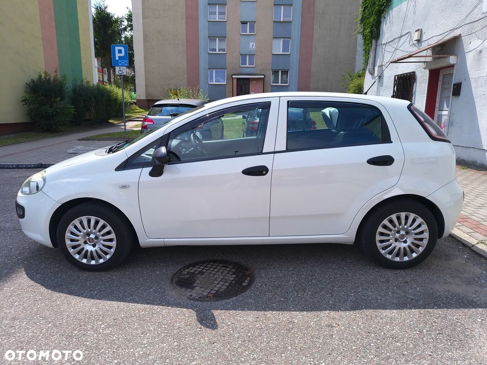 Fiat Punto Evo 1.4 8V Estiva Blue&Me - 5
