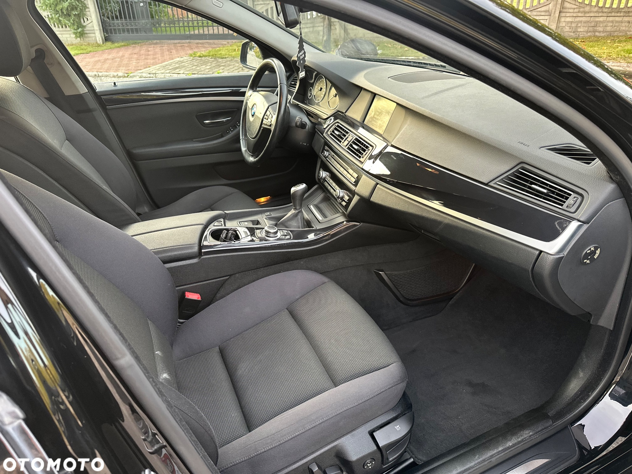 BMW Seria 5 520d - 17
