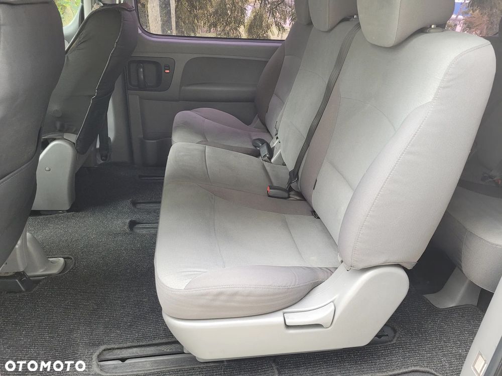 Hyundai H-1 2.5 CRDi Premium - 11