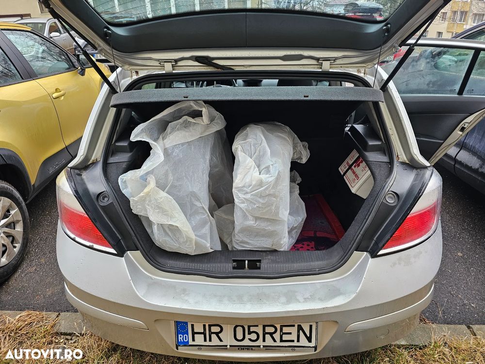 Opel Astra 1.7 CDTI Essentia - 8