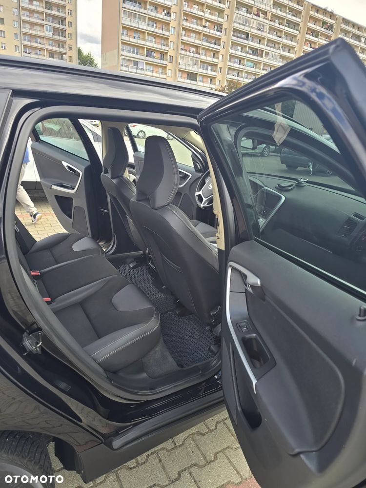 Volvo XC 60 D3 Momentum - 9