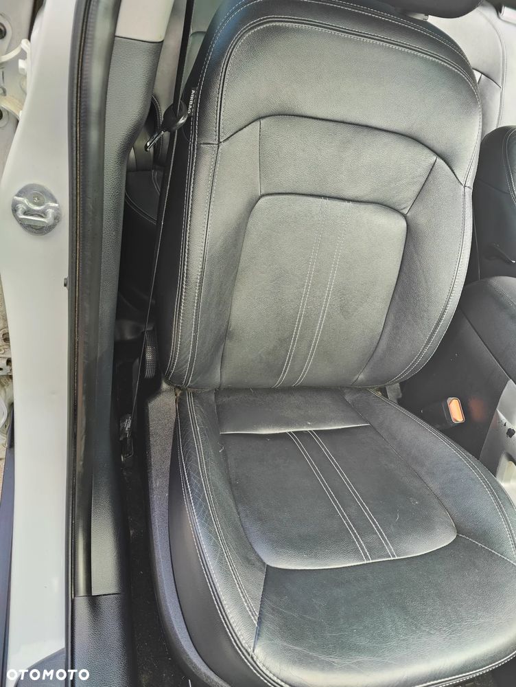 Kia Sportage 2.0 CRDI 4WD Vision - 28