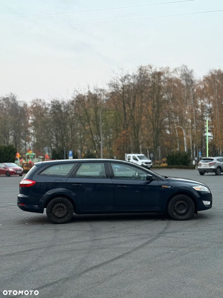 Ford Mondeo 2.0 TDCi Ambiente - 8