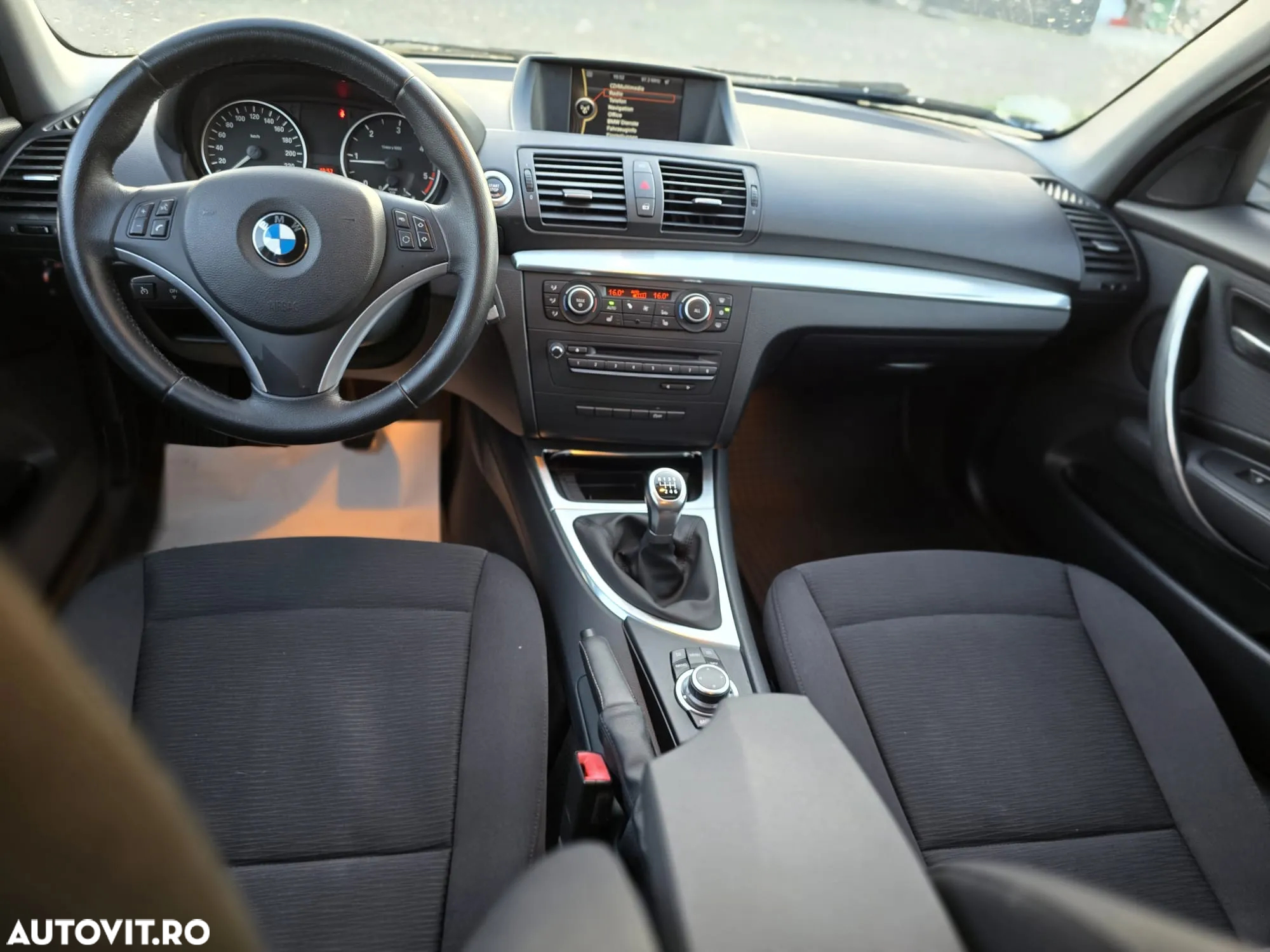 BMW Seria 1 116d Sport Line - 6