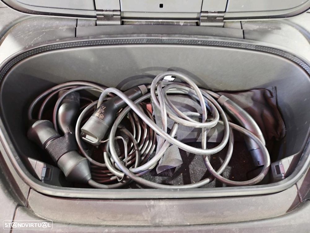 Volvo C40 Recharge Plus - 13