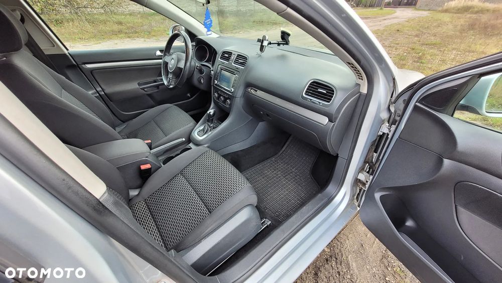 Volkswagen Golf - 16