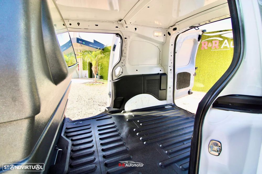 Citroën berlingo 1.6 hdi grip control 3 lugares - 11