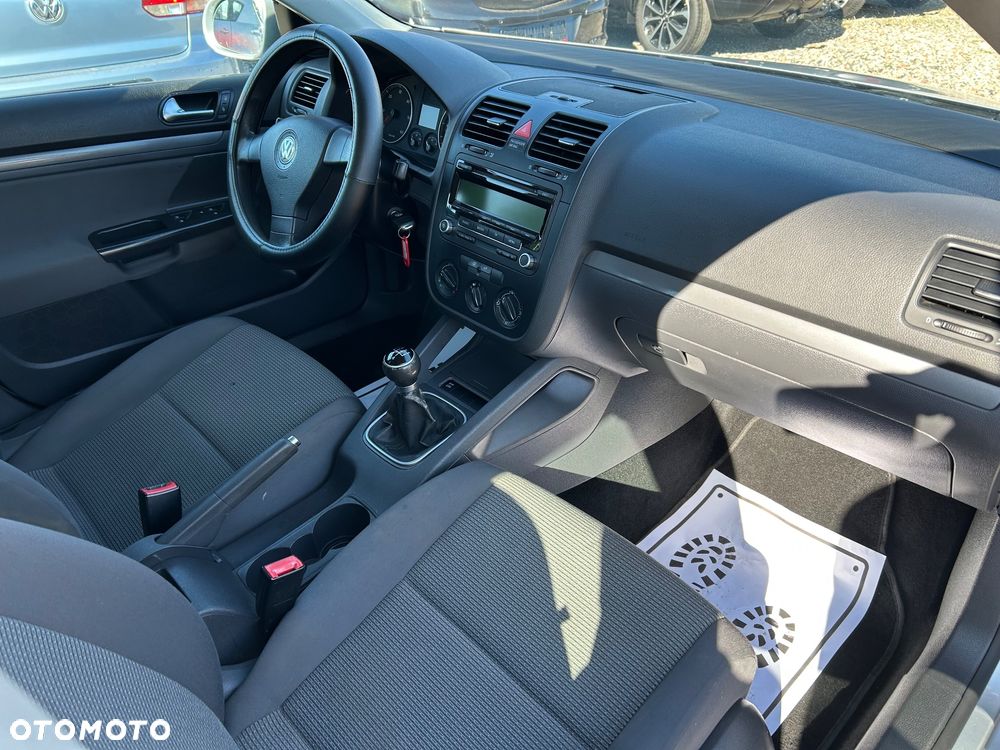 Volkswagen Golf - 14