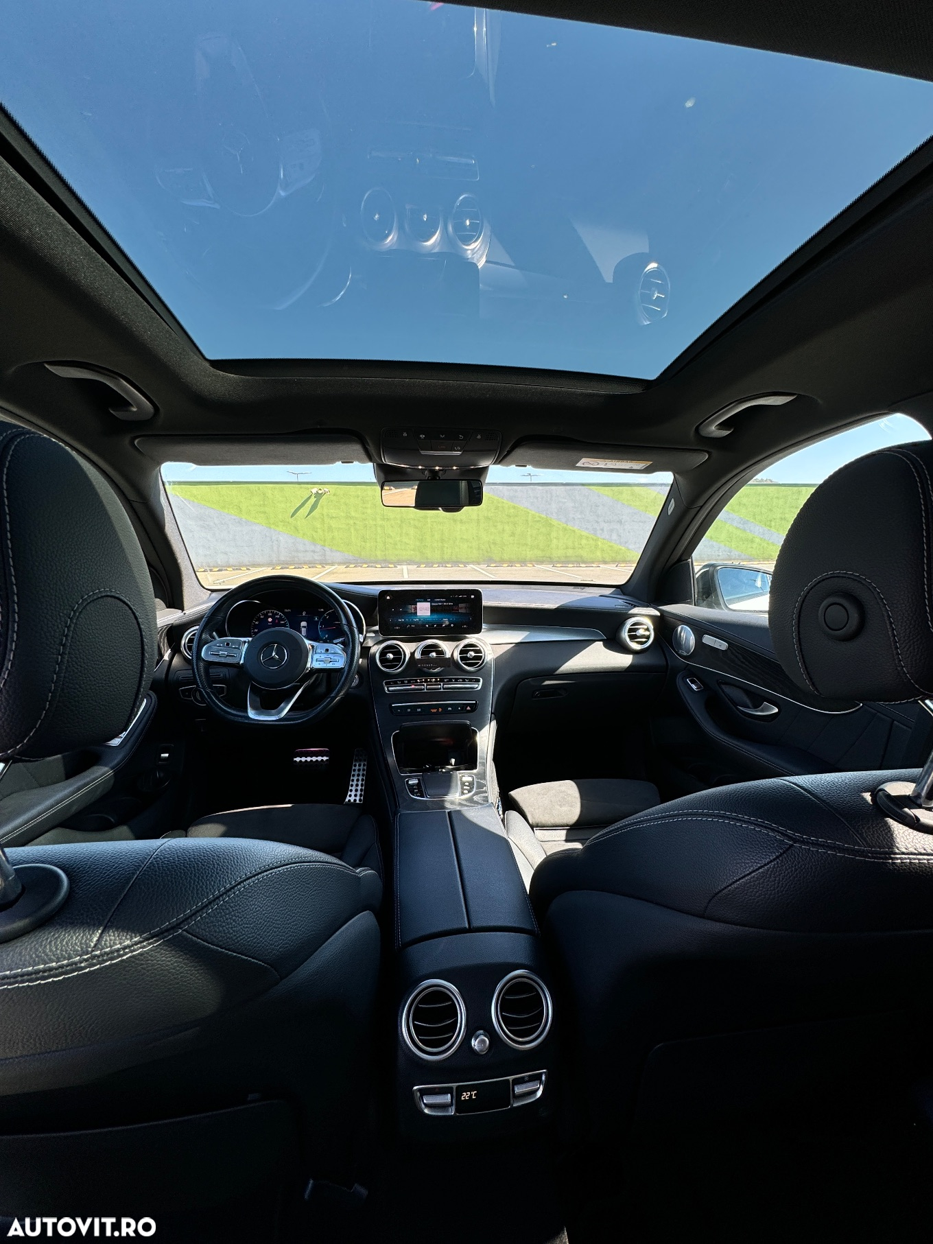 Mercedes-Benz GLC 300 d 4Matic 9G-TRONIC AMG Line Plus - 38