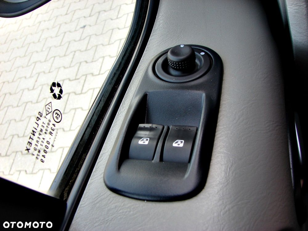 Nissan Primastar - 25